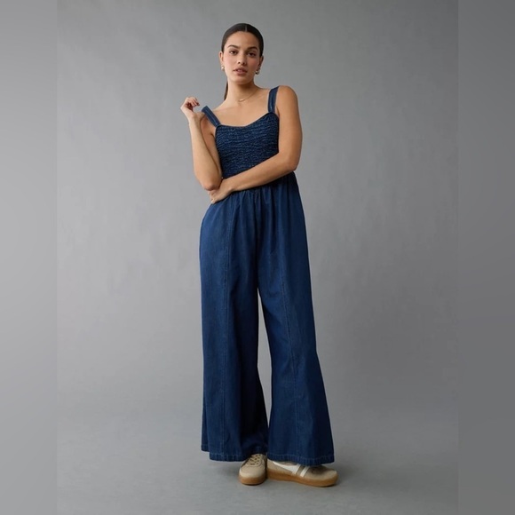 American Eagle Outfitters Pants - America Eagle Smocked Wide Leg Women's Denim Jumpsuit -Size XXS